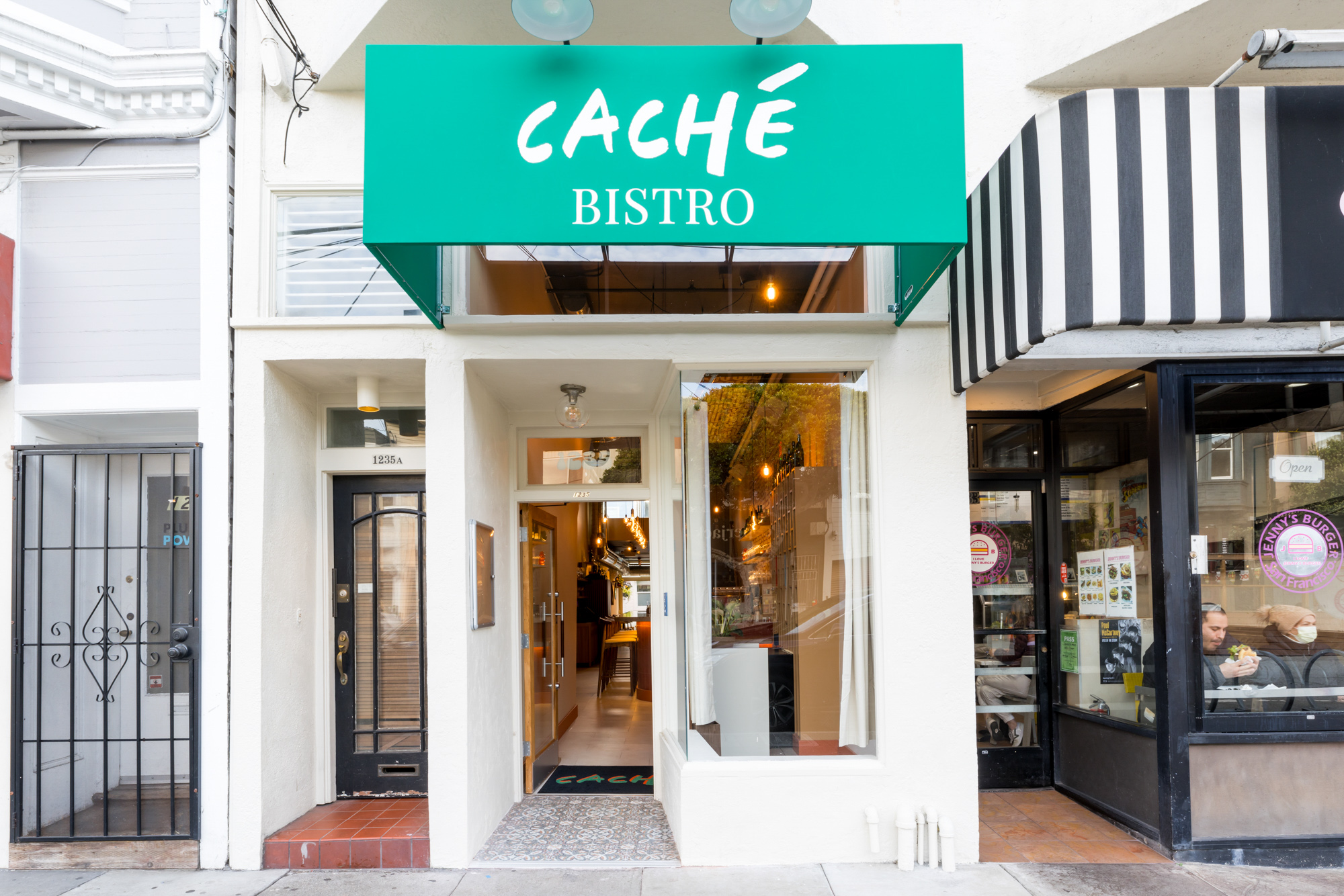 Cachè Bistro